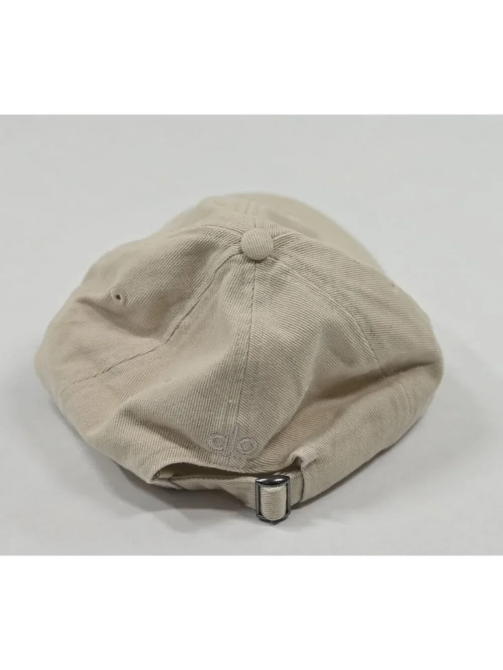 ALO Yoga Washed Off-Duty Cap in Gravel